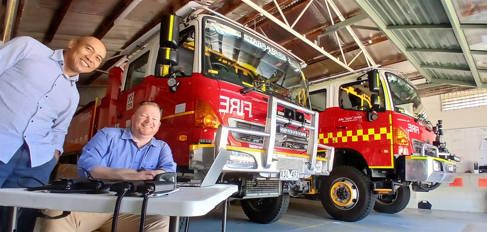 Field officers at a pager change-over session at Yarra Glen station